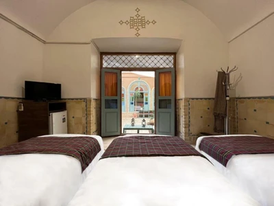 Khesht Abad Hotel