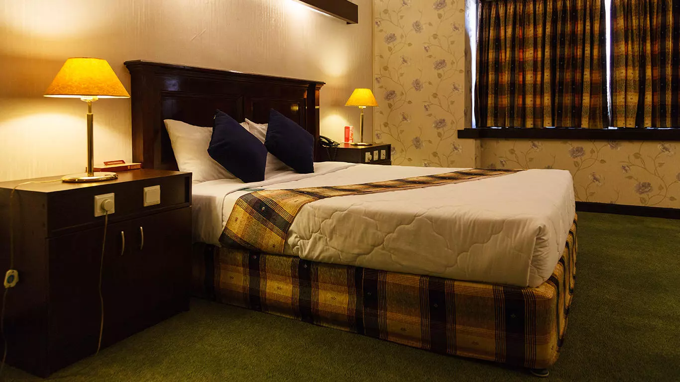 Pars International Hotel