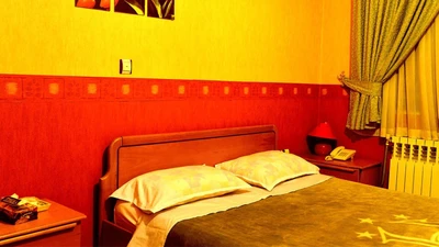 Sadra Hotel