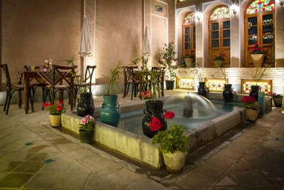 Tavousiyeh Hotel