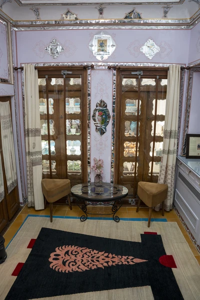 Shahsavaran Boutique Hotel