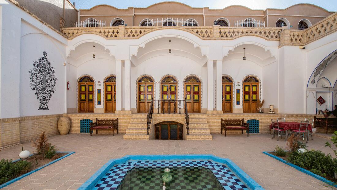 Amirza traditional hotel & hostel
