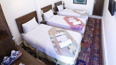 Toranj Traditional Hotel