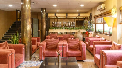 Roodaki Hotel