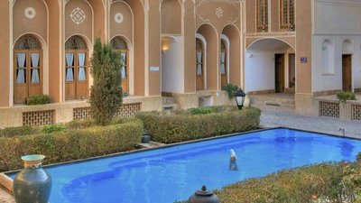 Laleh Hotel