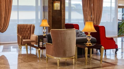 Laleh Park Hotel