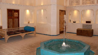 Mahinestan Raheb Hotel