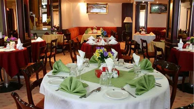 Laleh Hotel