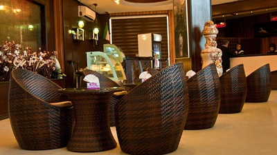 Aramesh Hotel