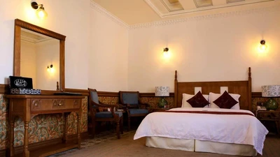 Moshir al-Mamalek Garden Hotel