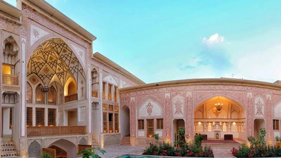 Mahinestan Raheb Hotel