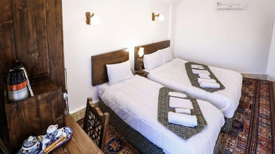 Toranj Traditional Hotel
