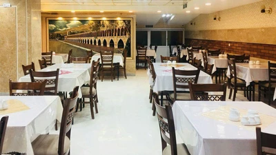 Si-o-Se Pol Hotel