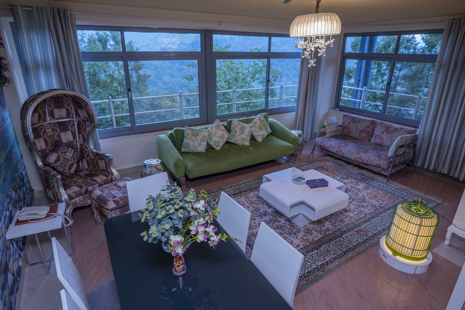 Bame Sabz Hotel