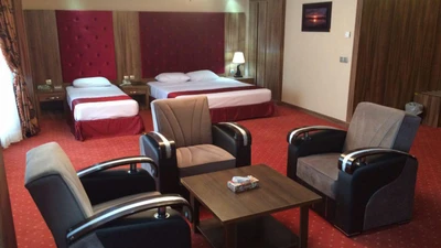 Khorshid Taban Hotel