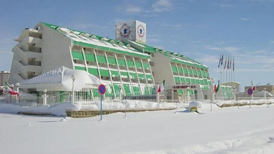 Laleh Hotel