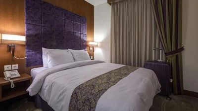 Negin Pasargad Hotel