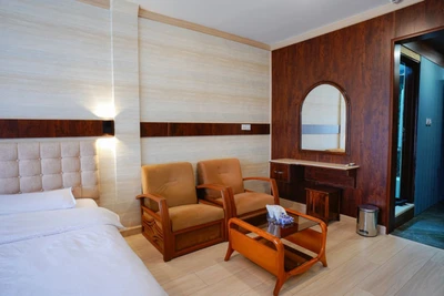 Shadi Hotel