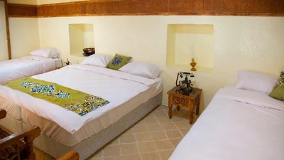 Dadamaan Traditional Hotel