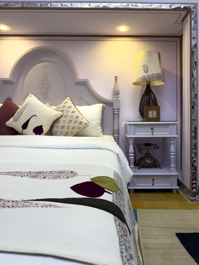 Shahsavaran Boutique Hotel
