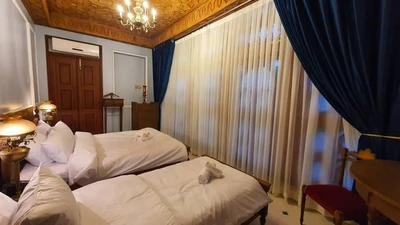 Vaalaad House