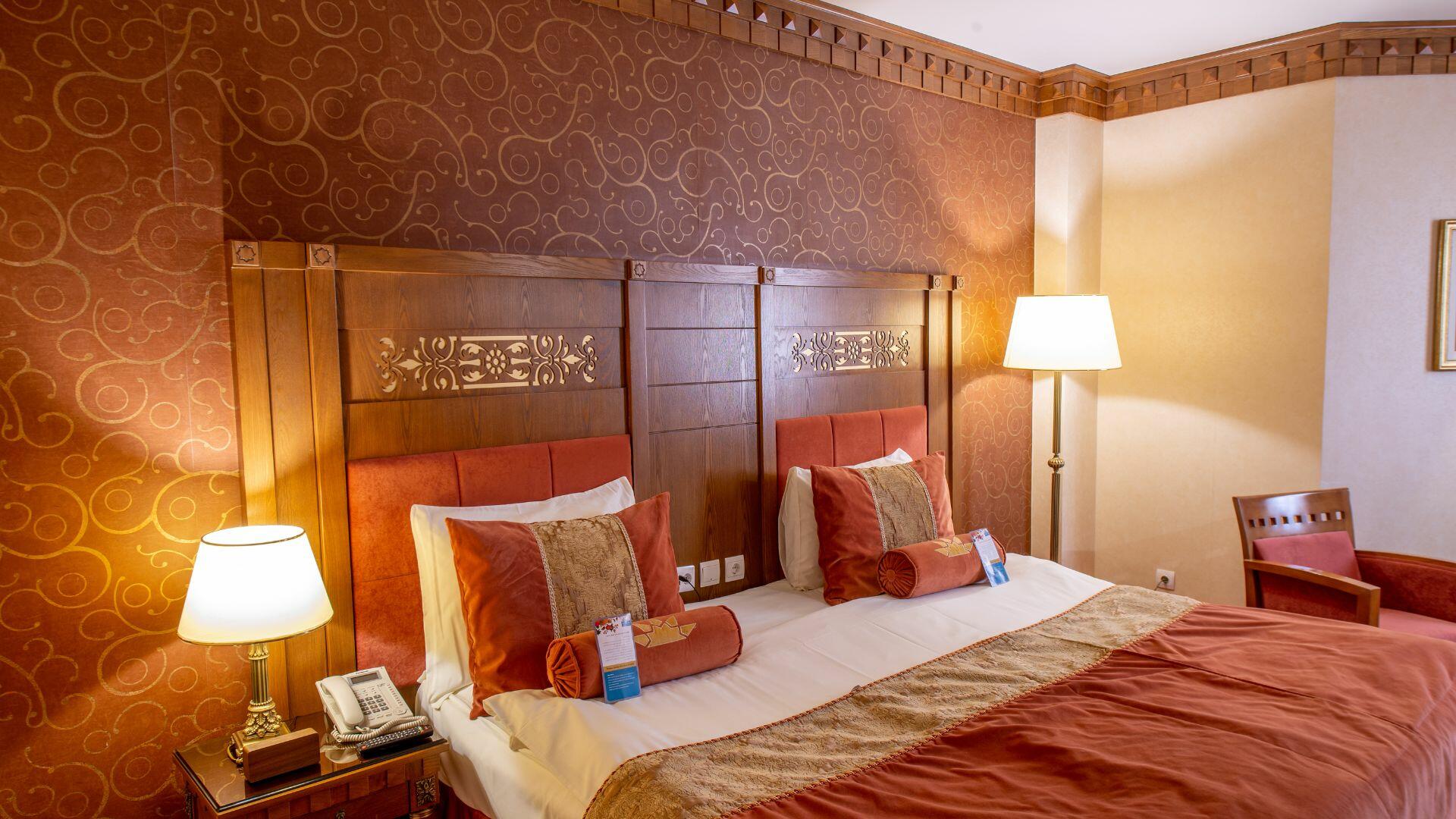 Zandiyeh Hotel