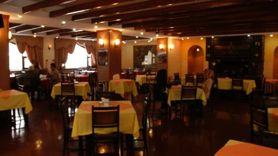 Shemshak Tourist Hotel