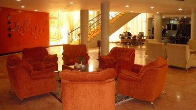 Laleh Hotel