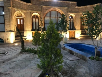 Arghavan Traditional  Hotel