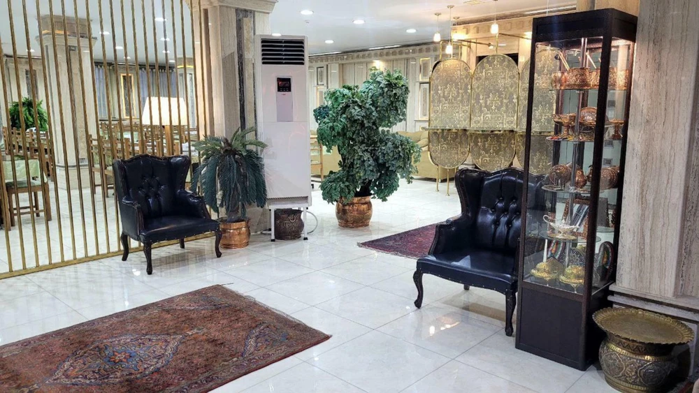 Sepid Hotel