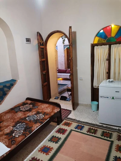 Golestan Raz Hostel