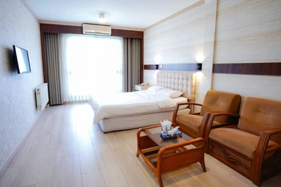 Shadi Hotel