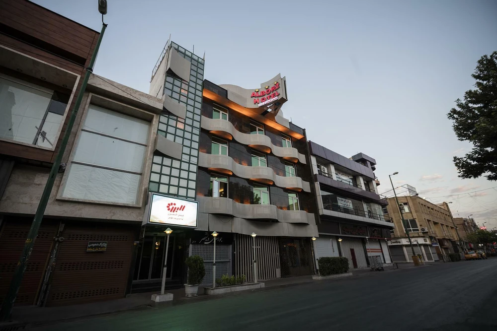 Alborz Hotel