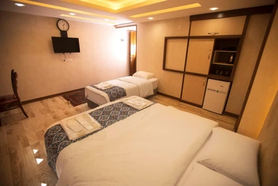 Esfahan Mani Hotel