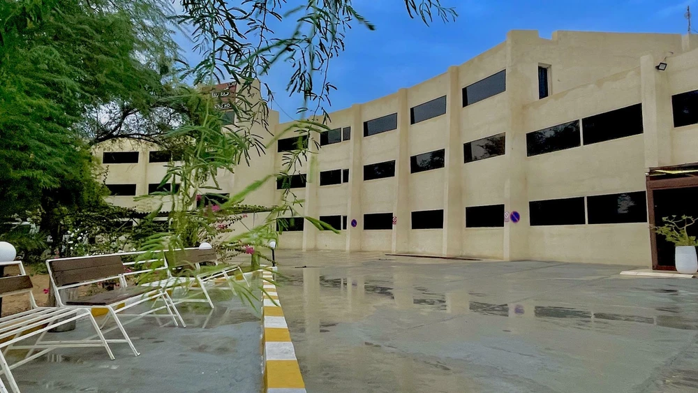 Goldis Hotel