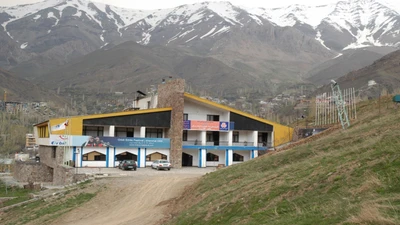Shemshak Tourist Hotel