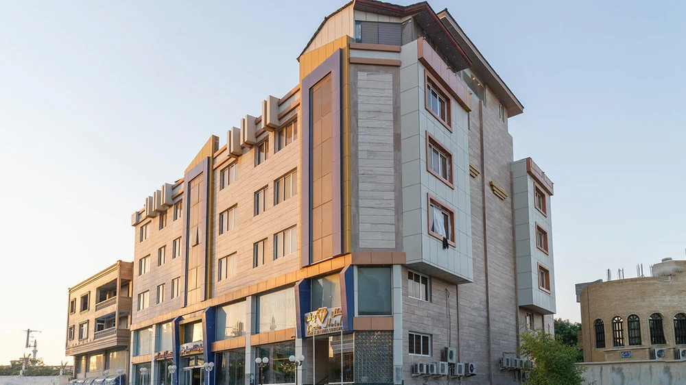 Lux Persia Hotel