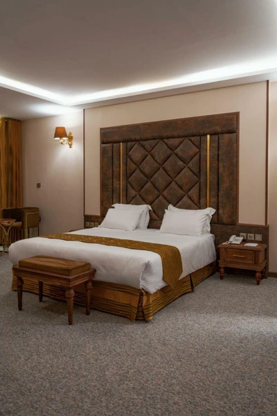 Rose Grand Hotel Shiraz