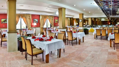 Laleh Hotel
