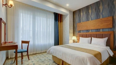 Arghavan Hotel