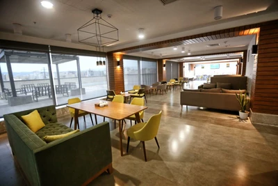 Novin Plus Hotel